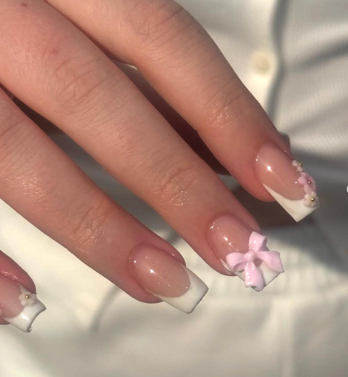 Natural pink nails by Eva